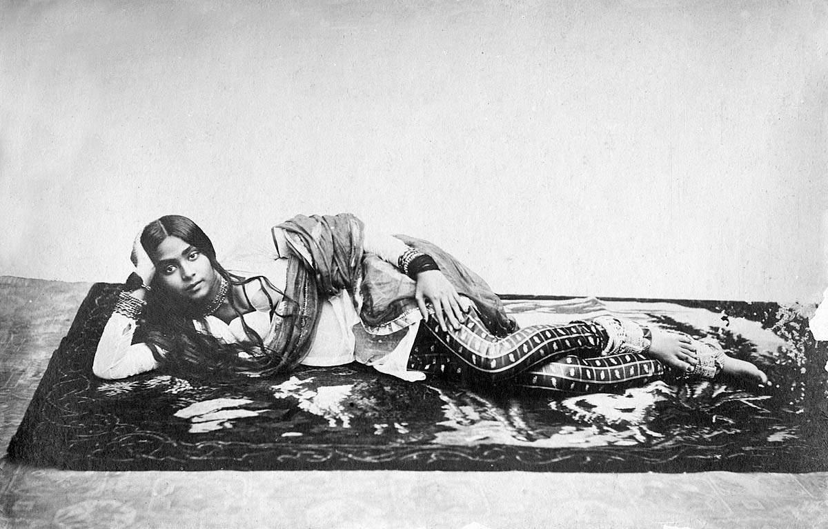 Nautch Girl Lying, Jaipur