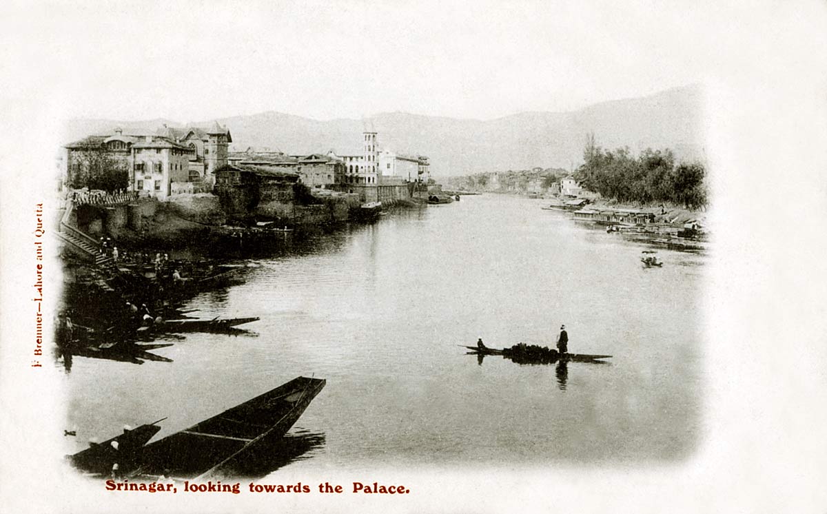 Srinagar, looking towards the Palace