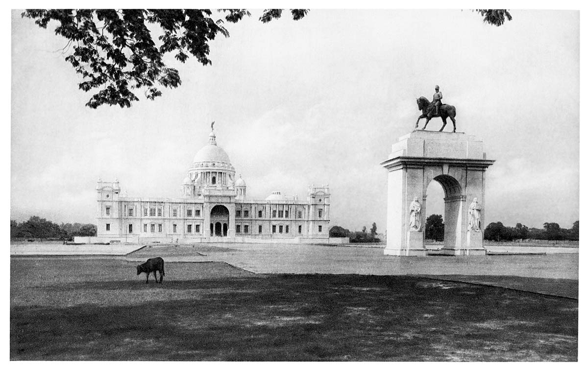 Victoria Memorial, Calcutta. King Edward VII Memorial Arch.