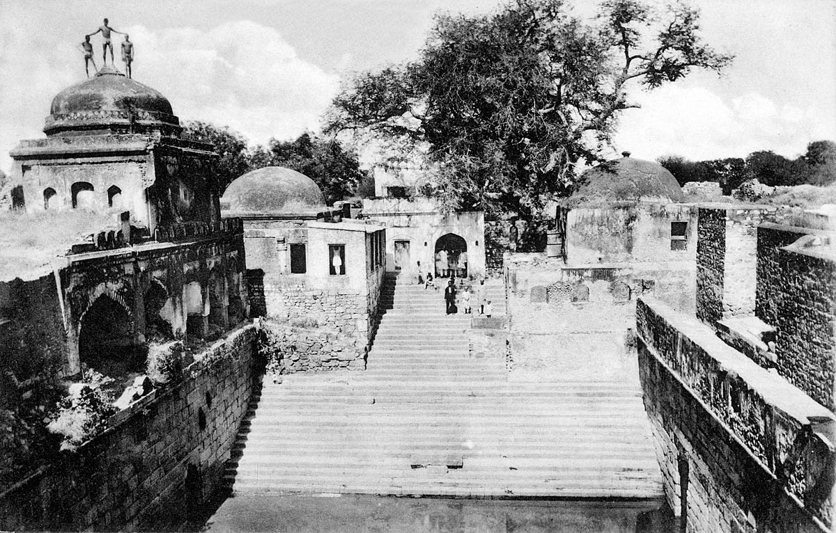 The Well at Sultan Nizamuddeen. Delhi.